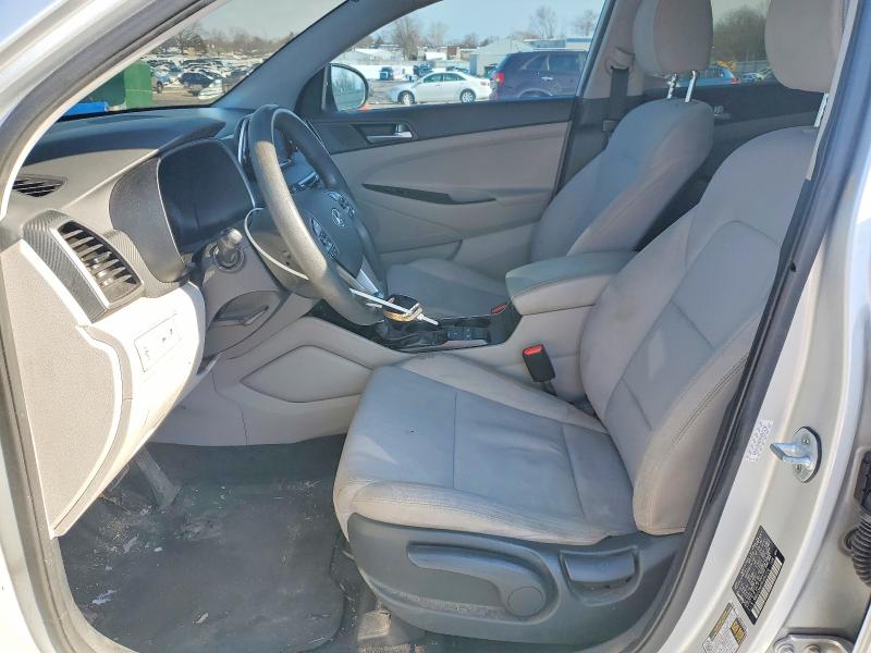 Фото 7 - HYUNDAI TUCSON