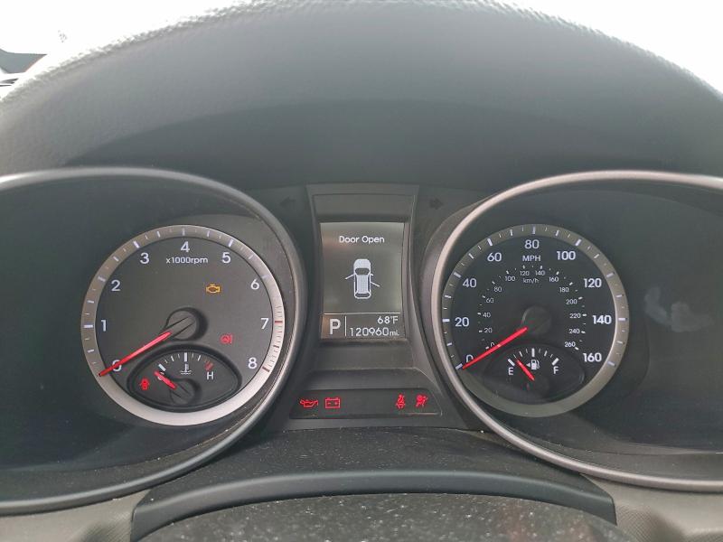 Фото 9 - HYUNDAI SANTA FE