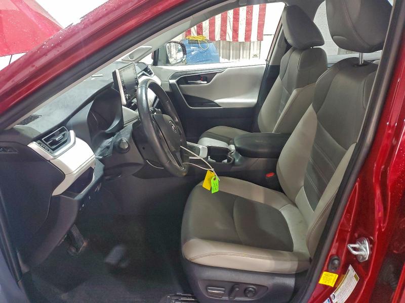 Фото 7 - TOYOTA RAV4