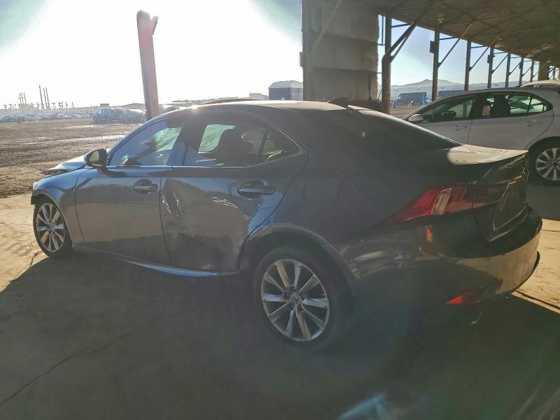 Фото 2 - LEXUS IS