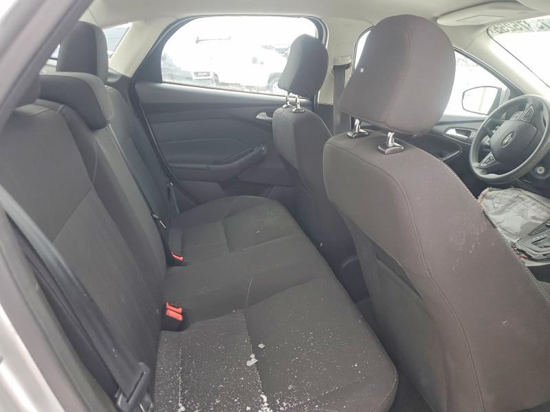 Фото 10 - FORD FOCUS