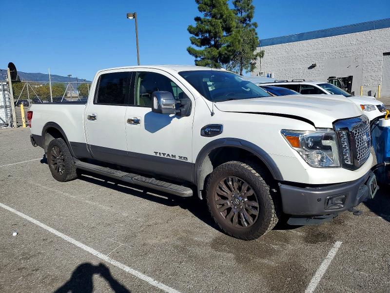 Фото 4 - NISSAN TITAN