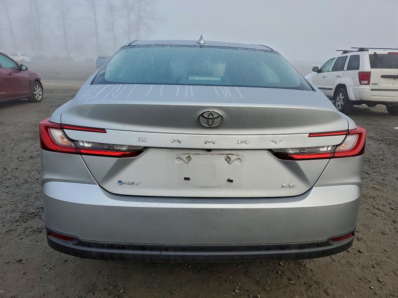 Фото 6 - TOYOTA CAMRY