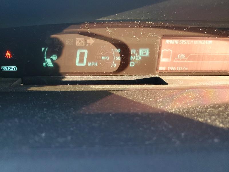 Фото 9 - TOYOTA PRIUS