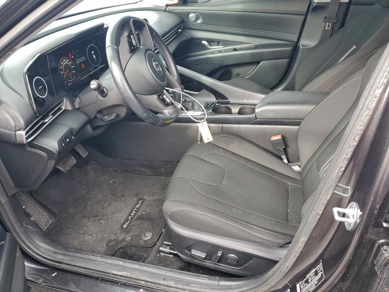 Фото 7 - HYUNDAI ELANTRA