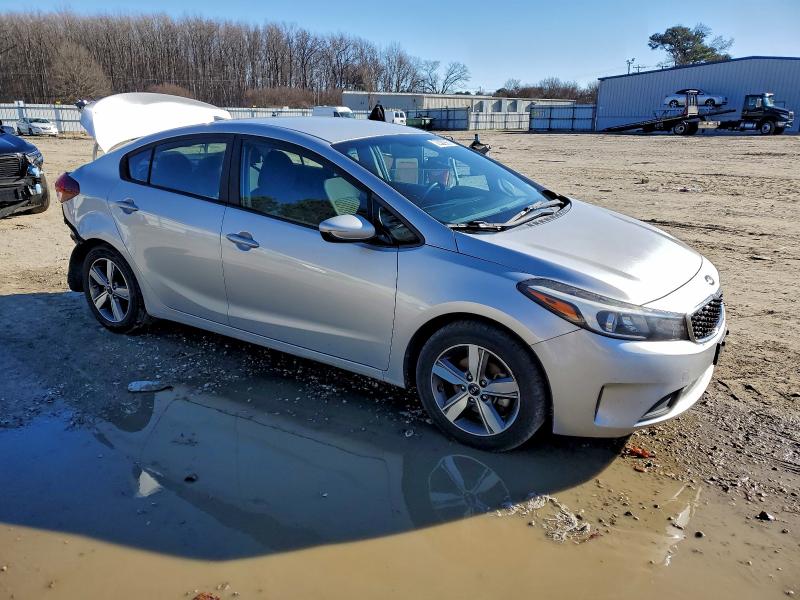 Фото 4 - KIA FORTE