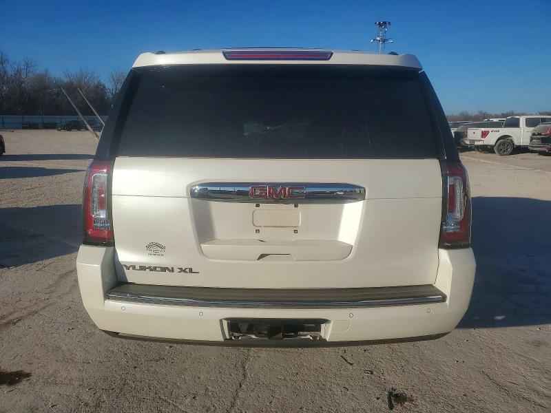 Фото 6 - GMC YUKON