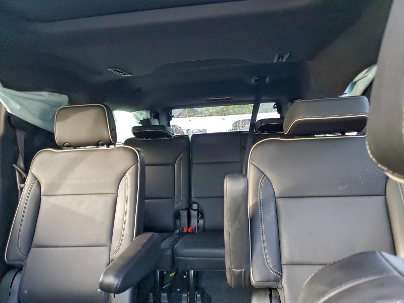 Фото 10 - CHEVROLET SUBURBAN