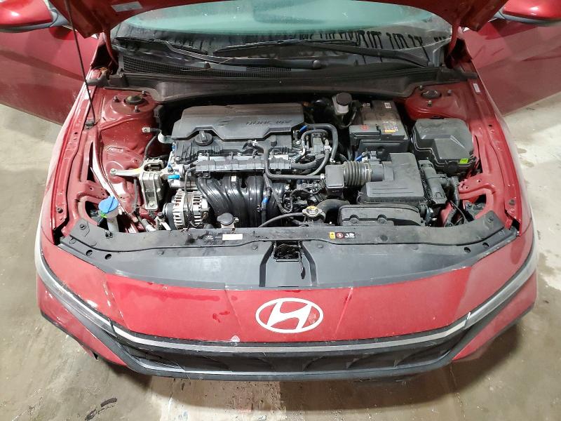 Фото 11 - HYUNDAI ELANTRA