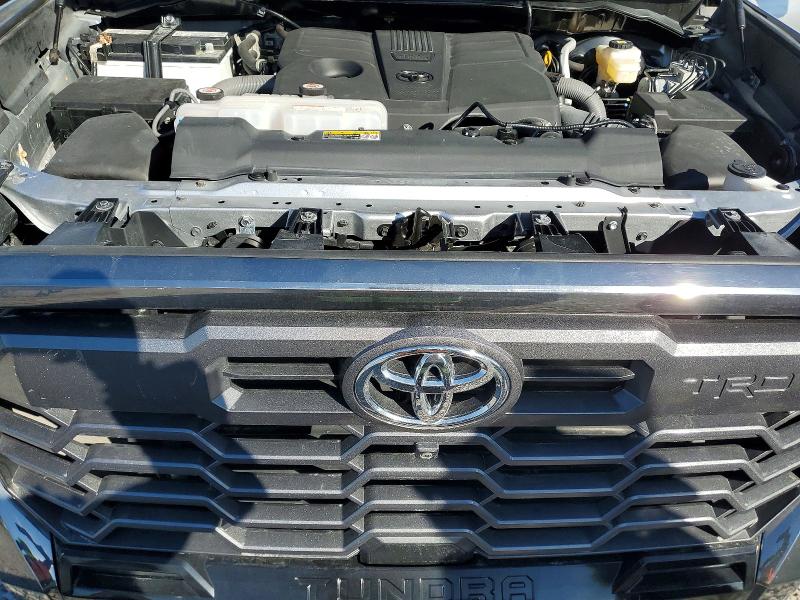 Фото 11 - TOYOTA TUNDRA