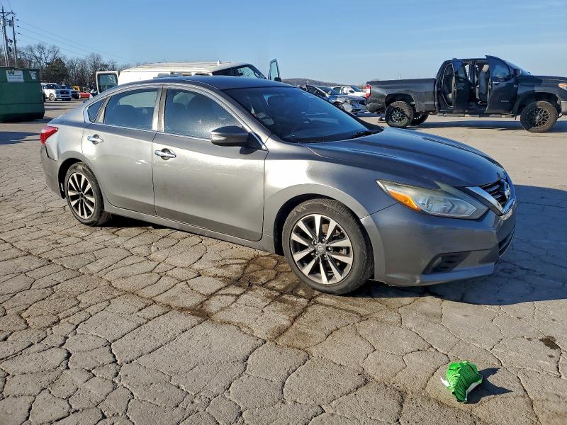 Фото 4 - NISSAN ALTIMA