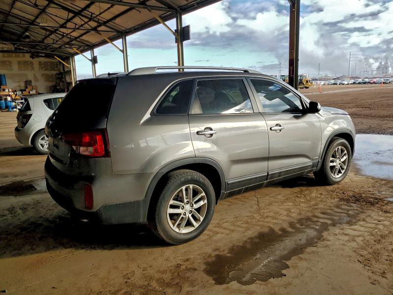 Фото 3 - KIA SORENTO