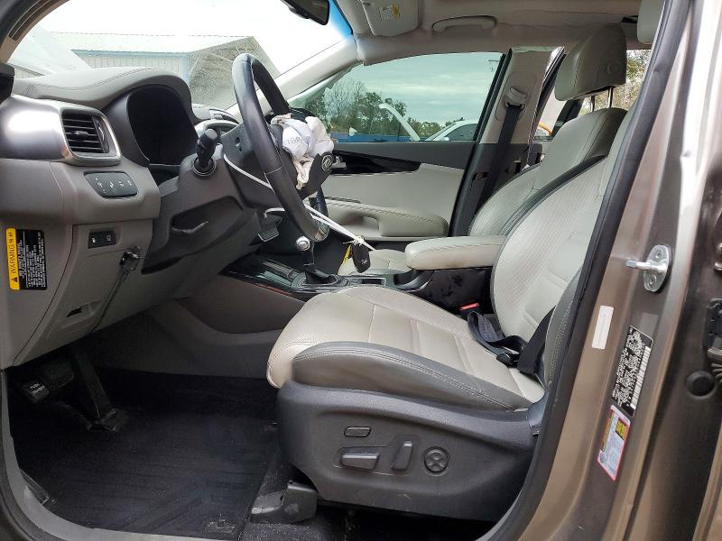 Фото 7 - KIA SORENTO