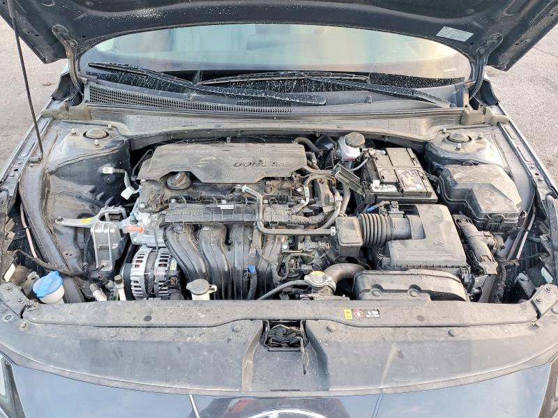 Фото 11 - HYUNDAI ELANTRA