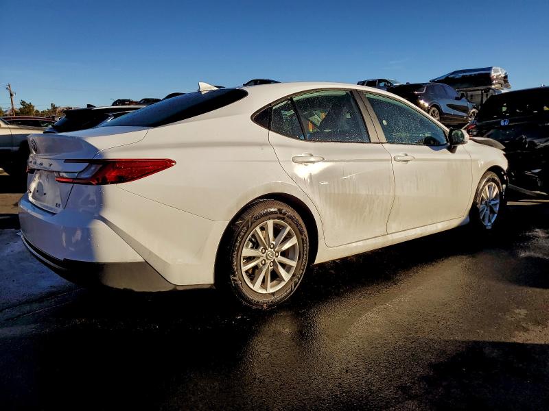 Фото 3 - TOYOTA CAMRY