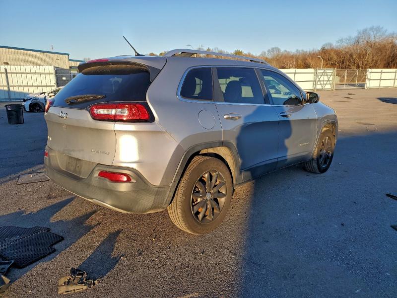 Фото 3 - JEEP GRAND CHER