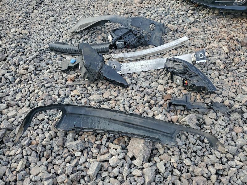 Фото 12 - AUDI A6