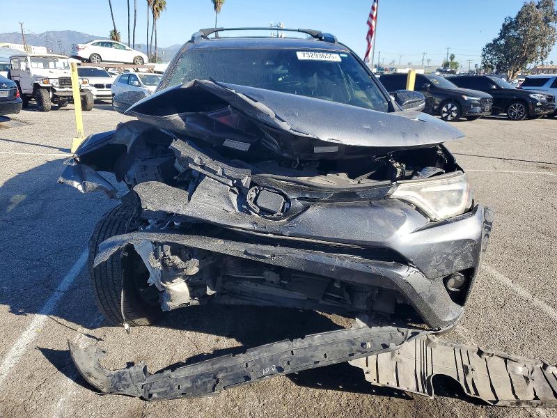 Фото 5 - TOYOTA RAV4