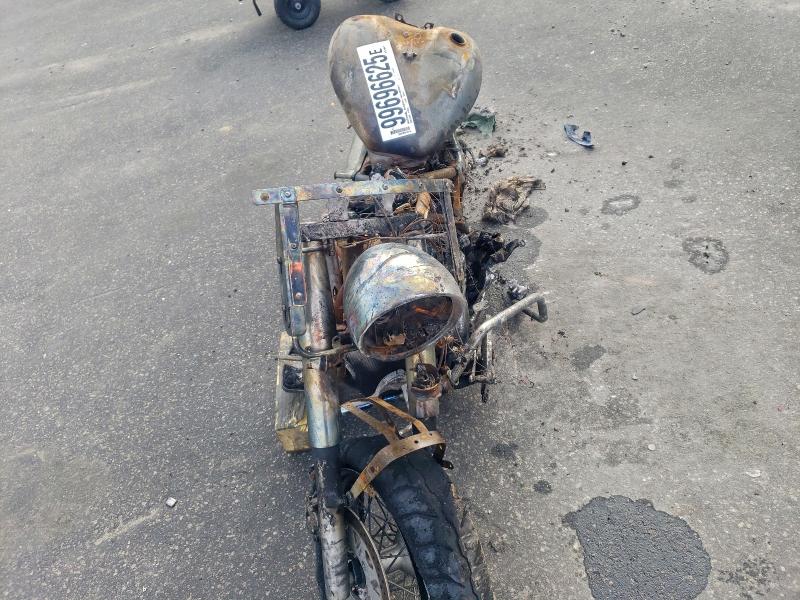 SUZUKI CYC VL/VLR 2009