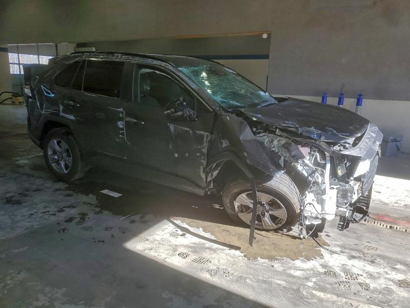 Фото 4 - TOYOTA RAV4