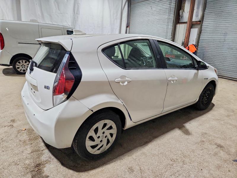 Фото 3 - TOYOTA PRIUS