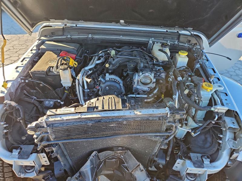 Фото 11 - JEEP GLADIATOR