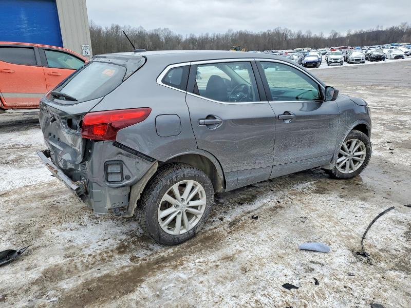 Фото 3 - NISSAN ROGUE