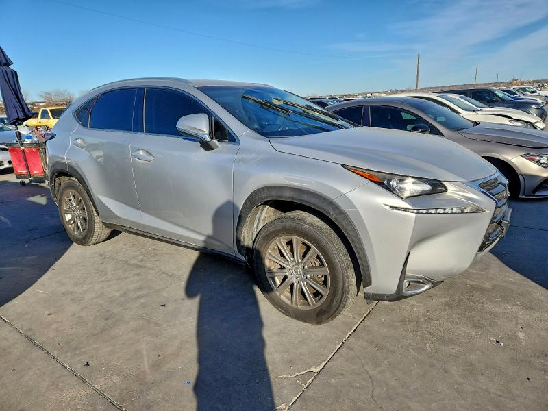 Фото 4 - LEXUS NX