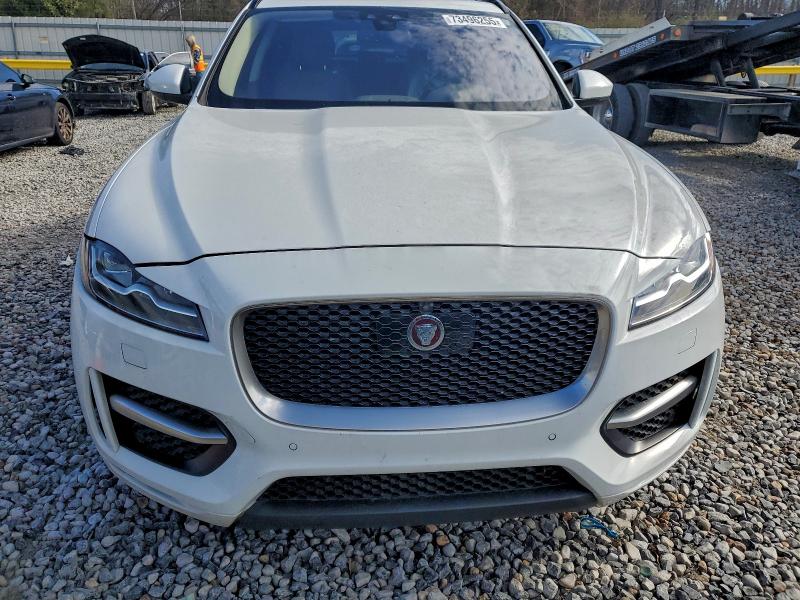 Фото 5 - JAGUAR F-PACE