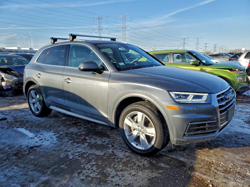 Фото 4 - AUDI Q5