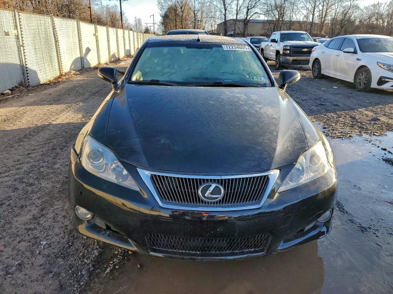 Фото 5 - LEXUS IS