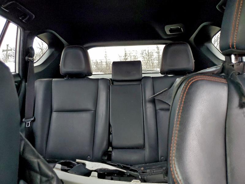 Фото 10 - TOYOTA RAV4