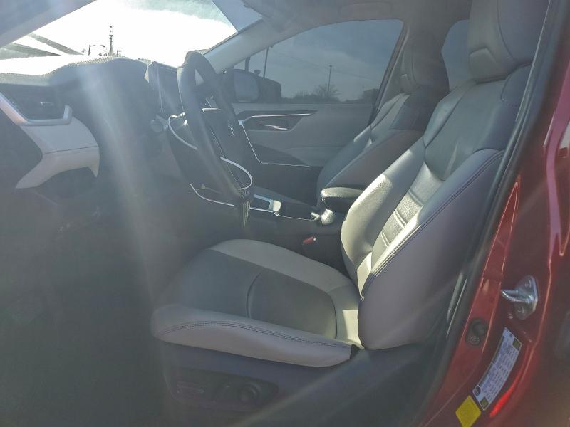 Фото 7 - TOYOTA RAV4