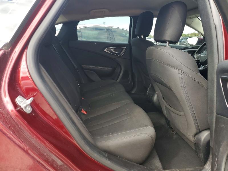 Фото 10 - CHRYSLER 200