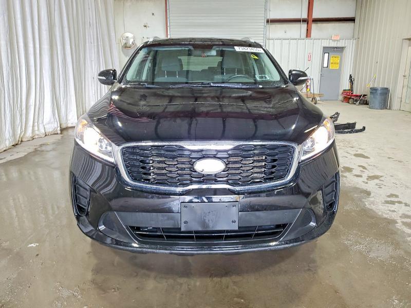 Фото 5 - KIA SORENTO