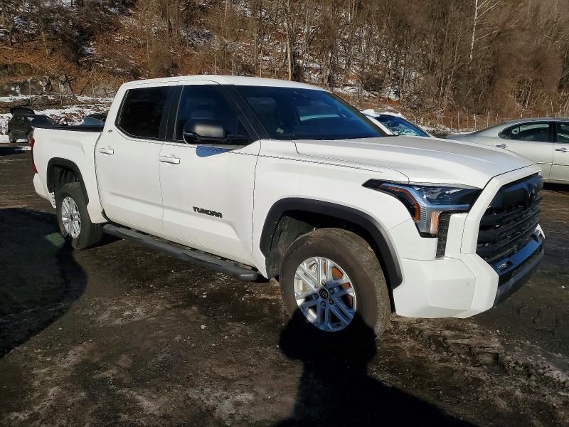 Фото 4 - TOYOTA TUNDRA