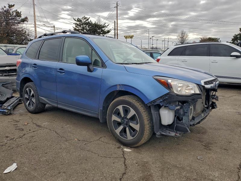 Фото 4 - SUBARU FORESTER