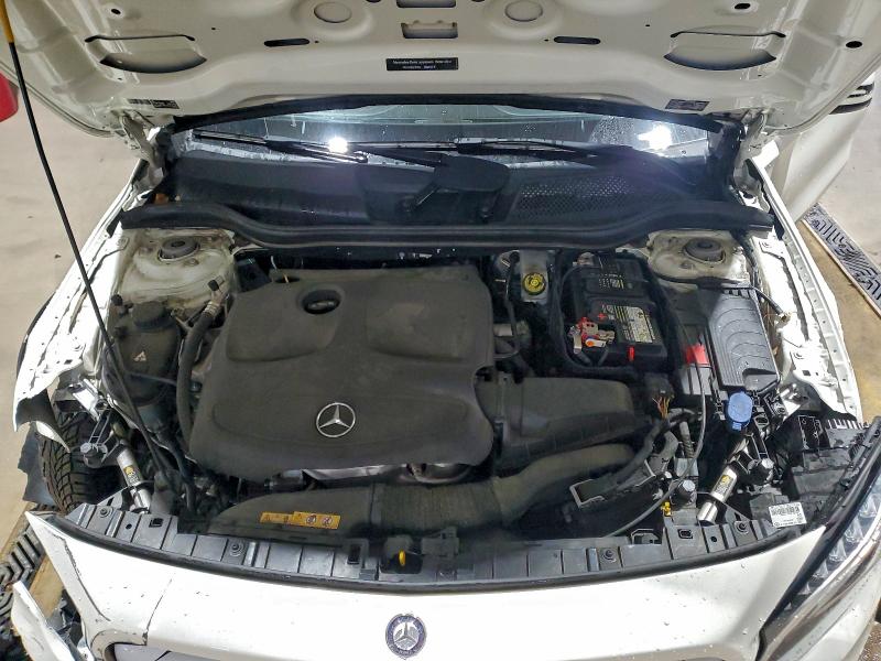 Фото 12 - MERCEDES-BENZ GLA-CLASS