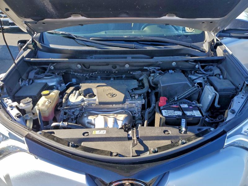 Фото 12 - TOYOTA RAV4