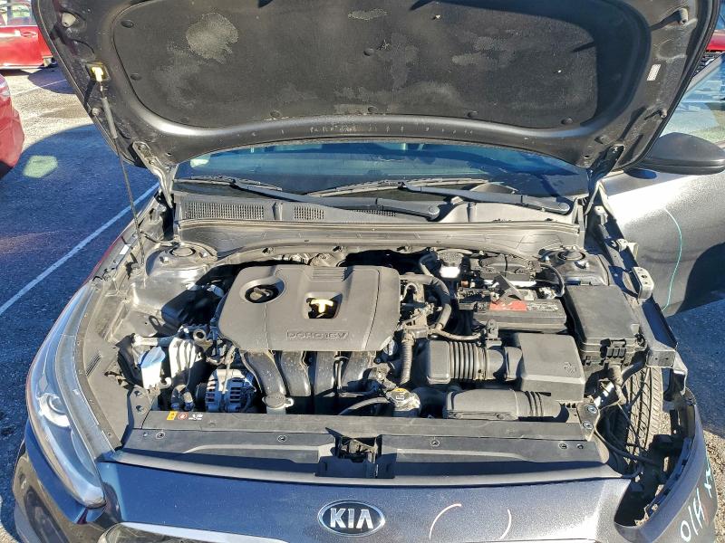 Фото 11 - KIA FORTE