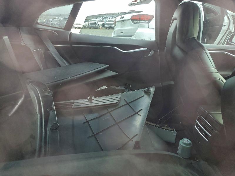 Фото 10 - TESLA MODEL S