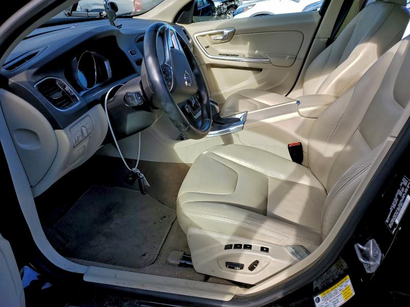 VOLVO V60 2015 VIN YV126MEB2F1190745