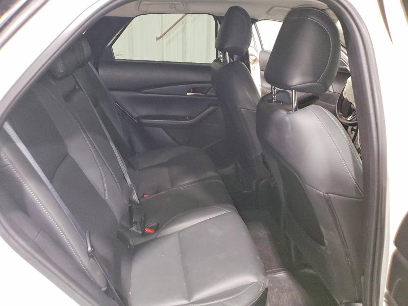 Фото 11 - MAZDA CX30