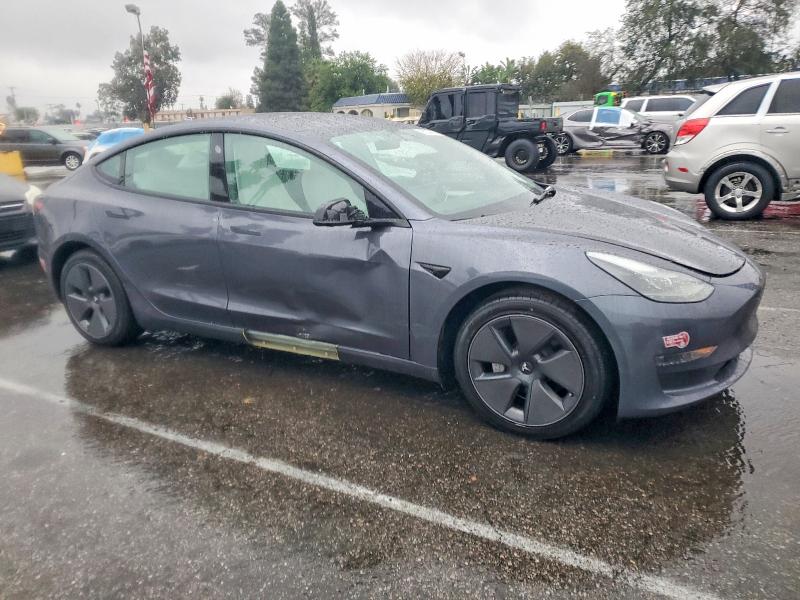 Фото 4 - TESLA MODEL 3