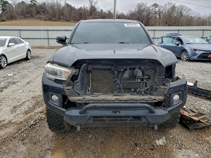 Фото 5 - TOYOTA TACOMA