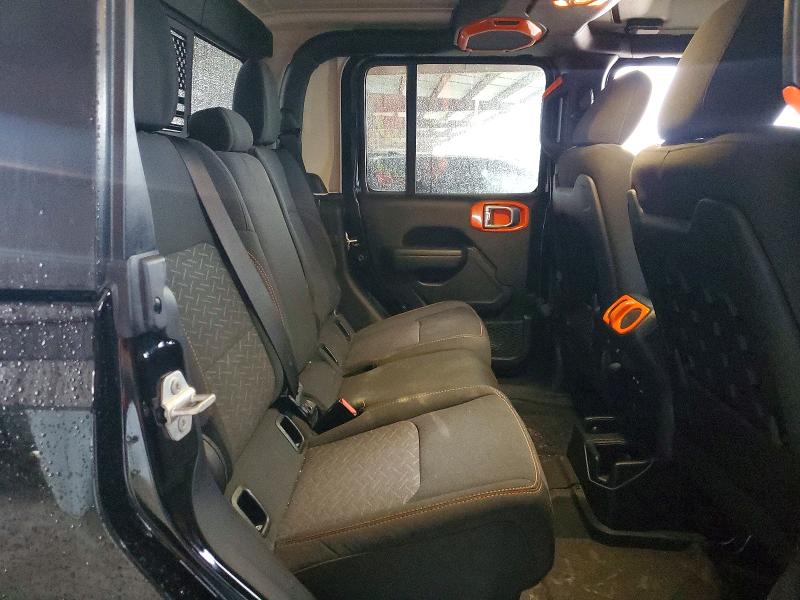 Фото 10 - JEEP GLADIATOR