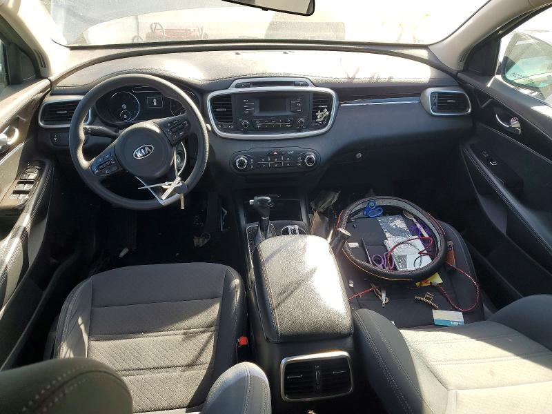 Фото 8 - KIA SORENTO