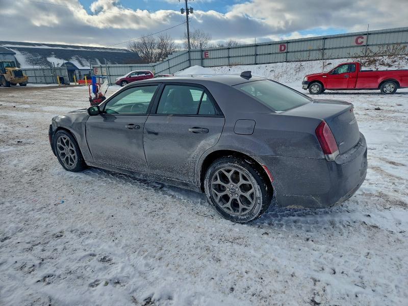Фото 2 - CHRYSLER 300