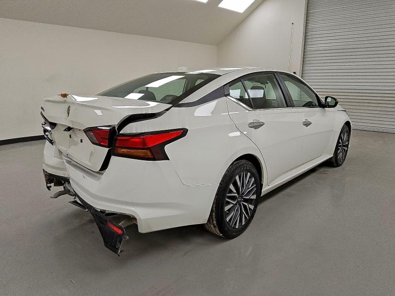 Фото 3 - NISSAN ALTIMA