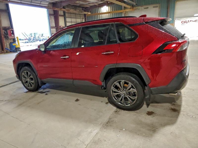 Фото 2 - TOYOTA RAV4
